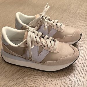 ✨ New Balance 237 Sneakers | Size 6.5 | Sold-Out Influencer Colorway ✨